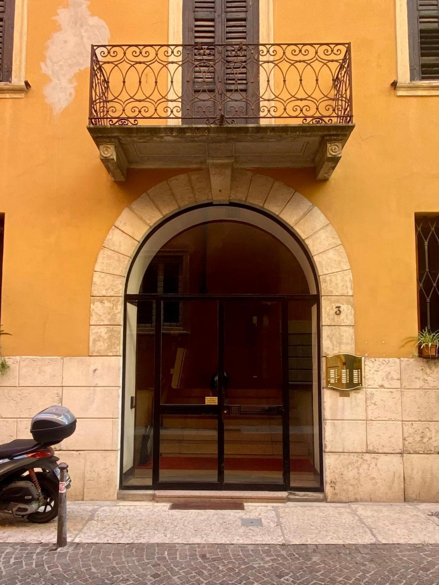 ホテル Casa Arnaldo ヴェローナ エクステリア 写真
